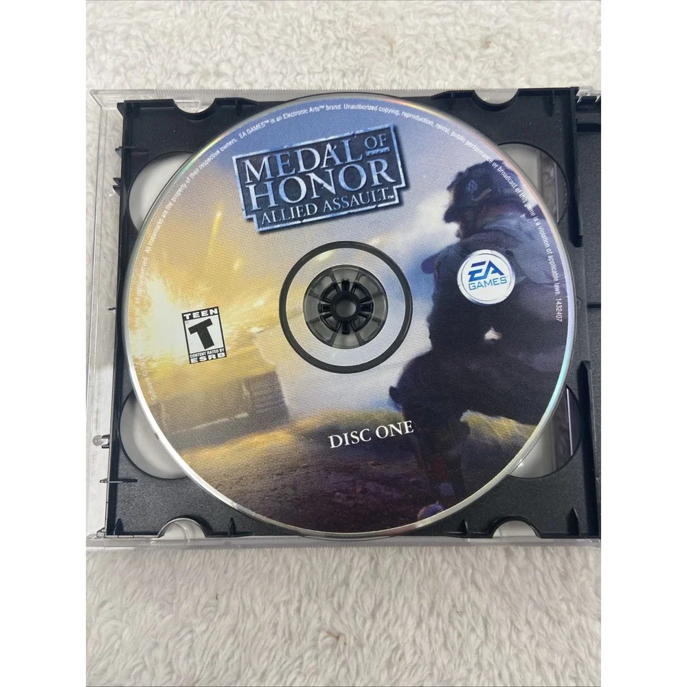 Medal of Honor Allied Assault PC CD ROM Game Vtg Boxed